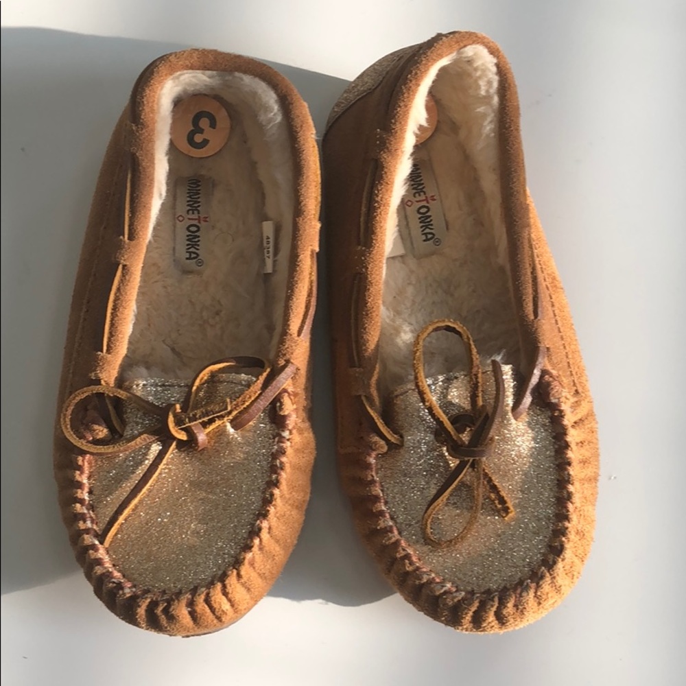minnetonka glitter slippers